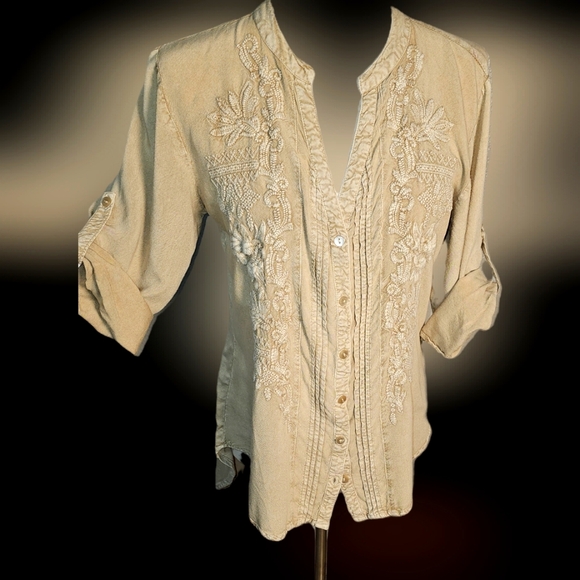 Solitaire Tops - Soft Solitaire Embroidered Rayon Light tan Women's Top Size M Roll tab sleeves.